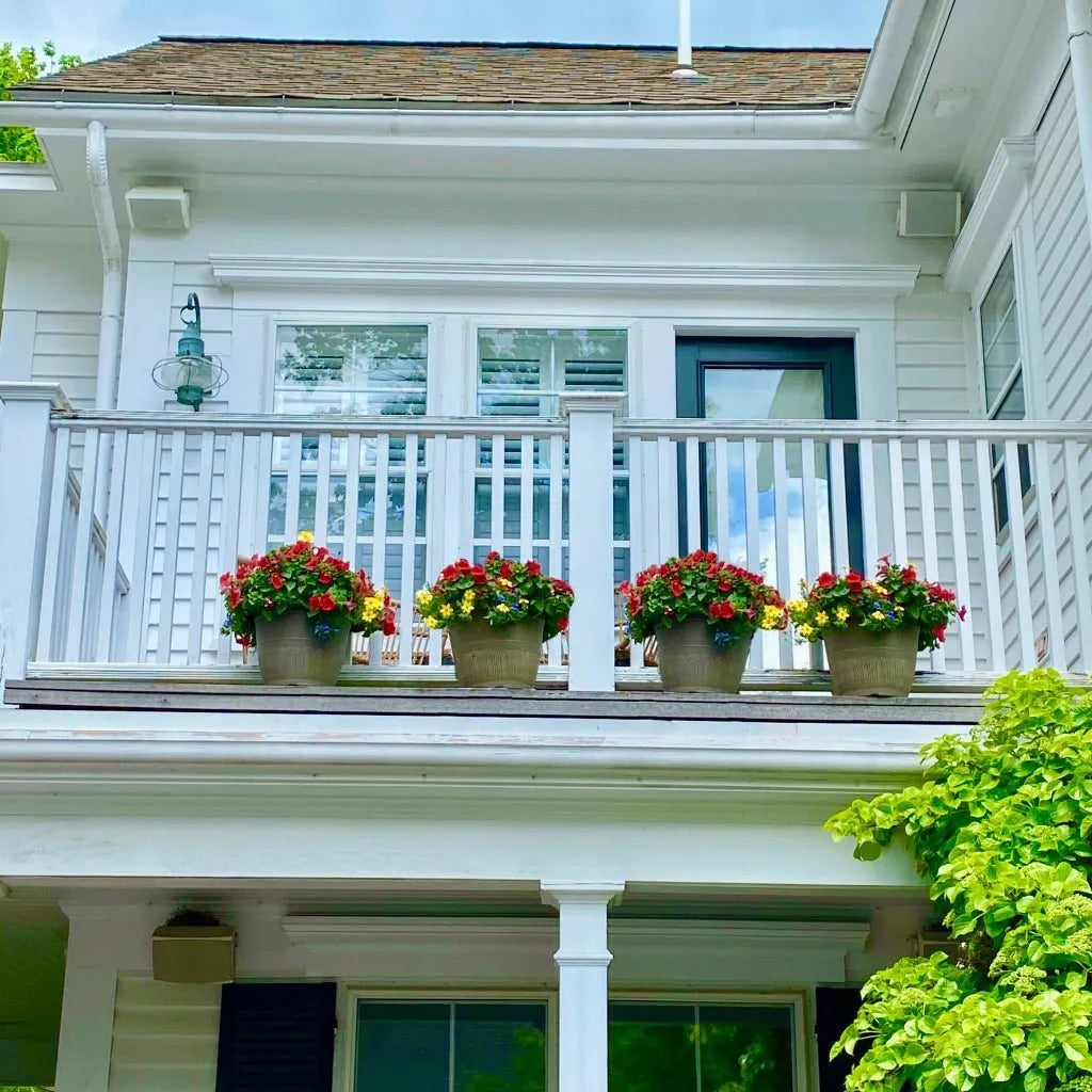 Avaleric® Floating Railing Planter - Plant Clip